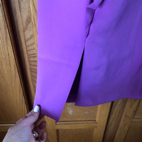 NWT Vince Camuto Halter Ruffle Front Crêpe Sleeveless Sheath Dress - 2 - Picture 6 of 13